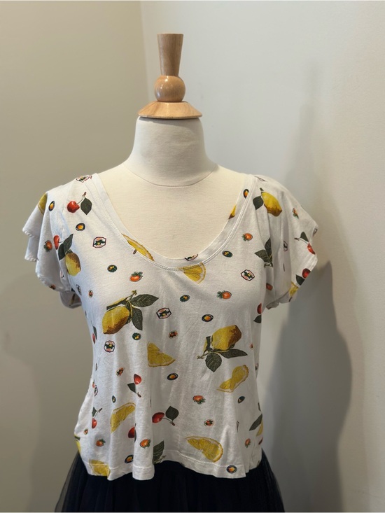 Maeve Tops - Maeve Anthropologie Fruit Print Flutter Sleeve Tee Medium Lemon Cherry Cotton
